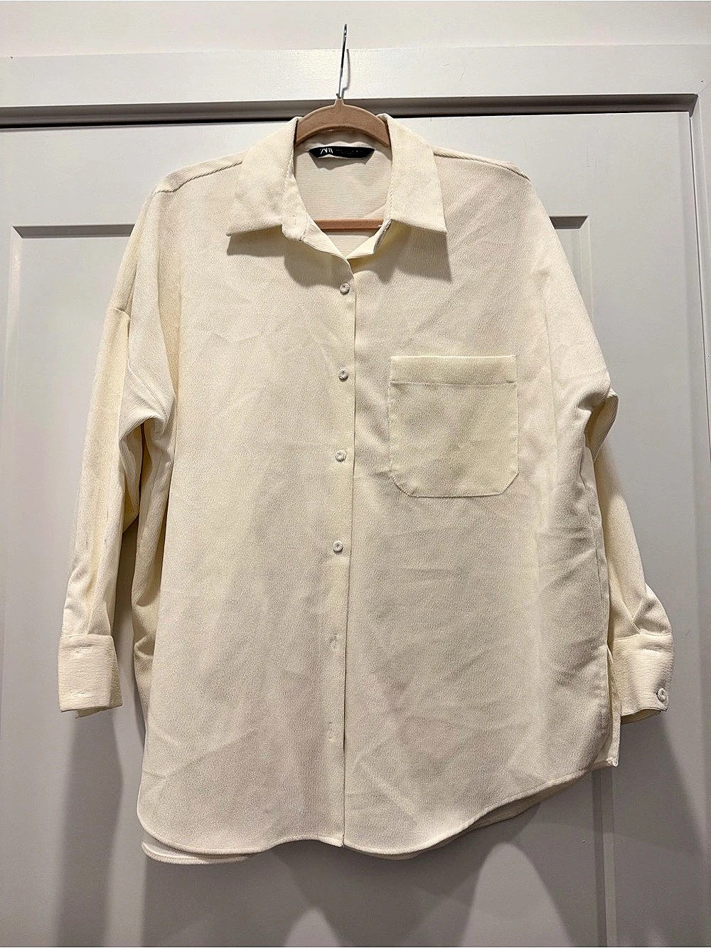 Zara Textured Button Down Shirt in Cream Size Large